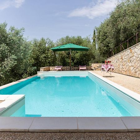 La Tana Delle Stelle B&B Di Charme E Relax Fara in Sabina Exterior foto
