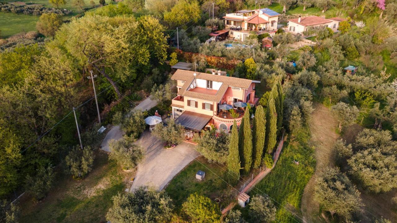 La Tana Delle Stelle B&B Di Charme E Relax Fara in Sabina Exterior foto