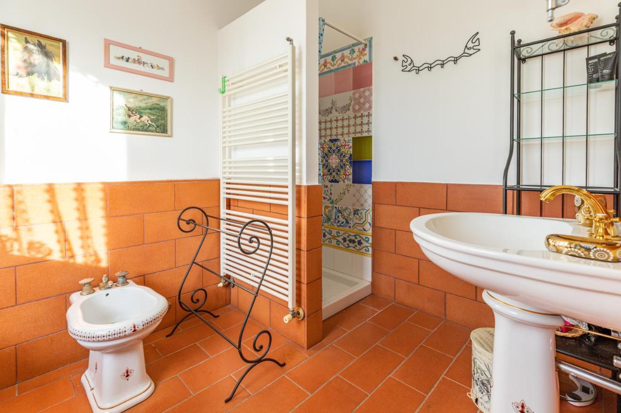 La Tana Delle Stelle B&B Di Charme E Relax Fara in Sabina Exterior foto