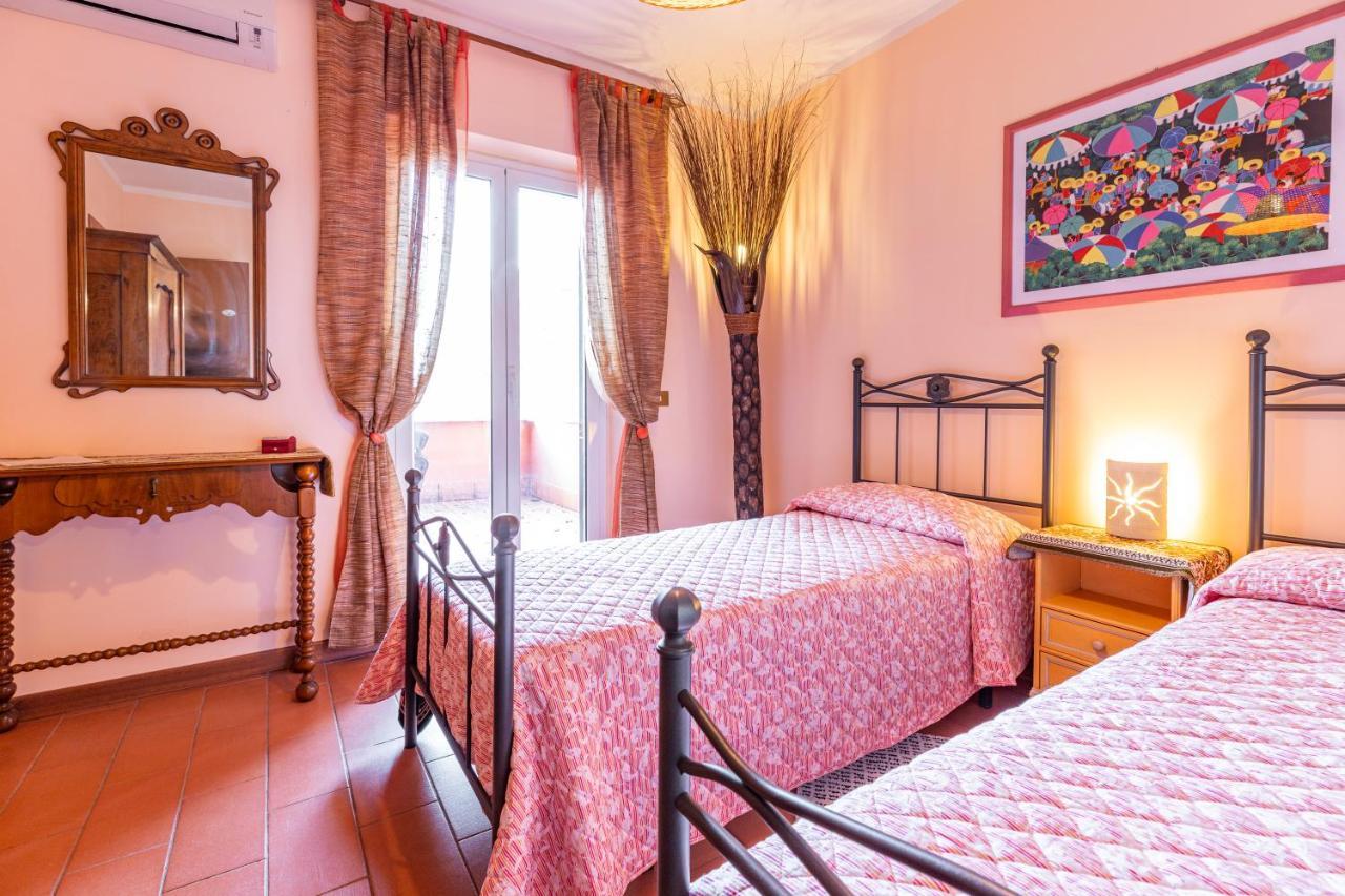 La Tana Delle Stelle B&B Di Charme E Relax Fara in Sabina Exterior foto